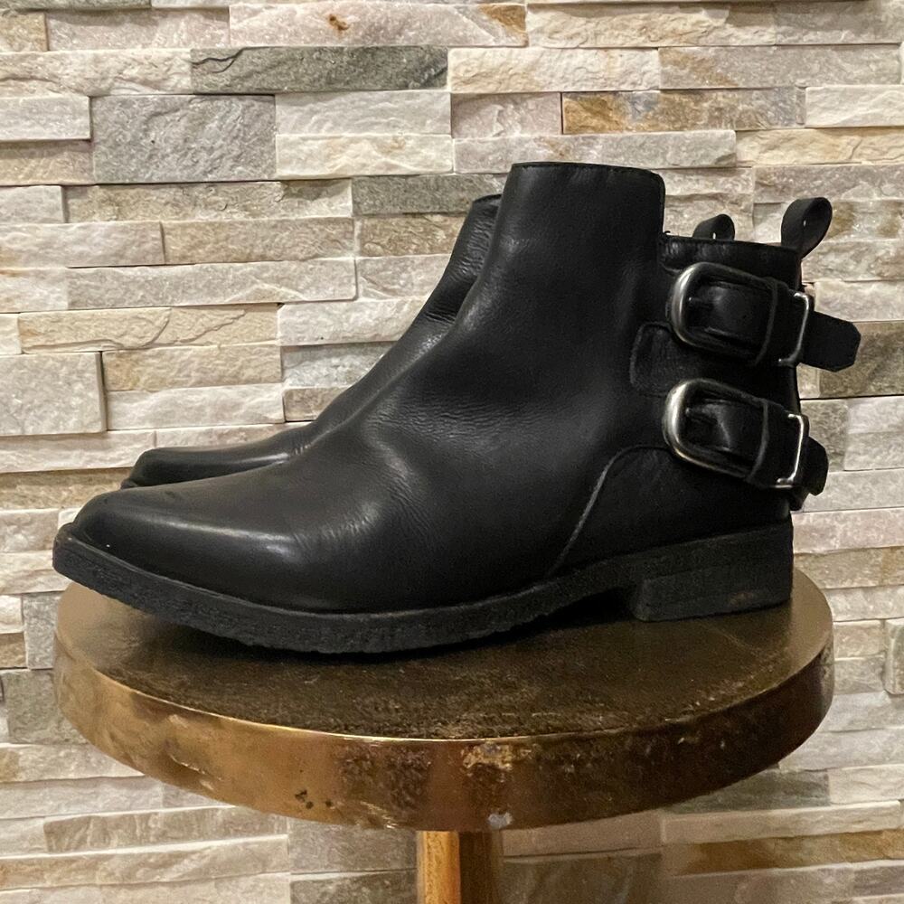 Belle by Sigerson Morrison 8 Black Leather Booties | Double Buckle Ankle Boots - Picture 4 of 10